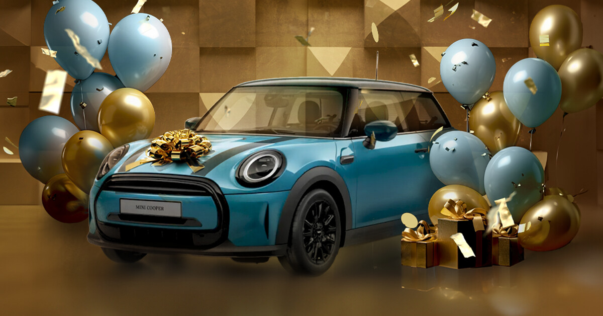 Concours Mini / Evènement Casino de Spa/ Mini Cooper bleue. Paquets cadeaux dorés.